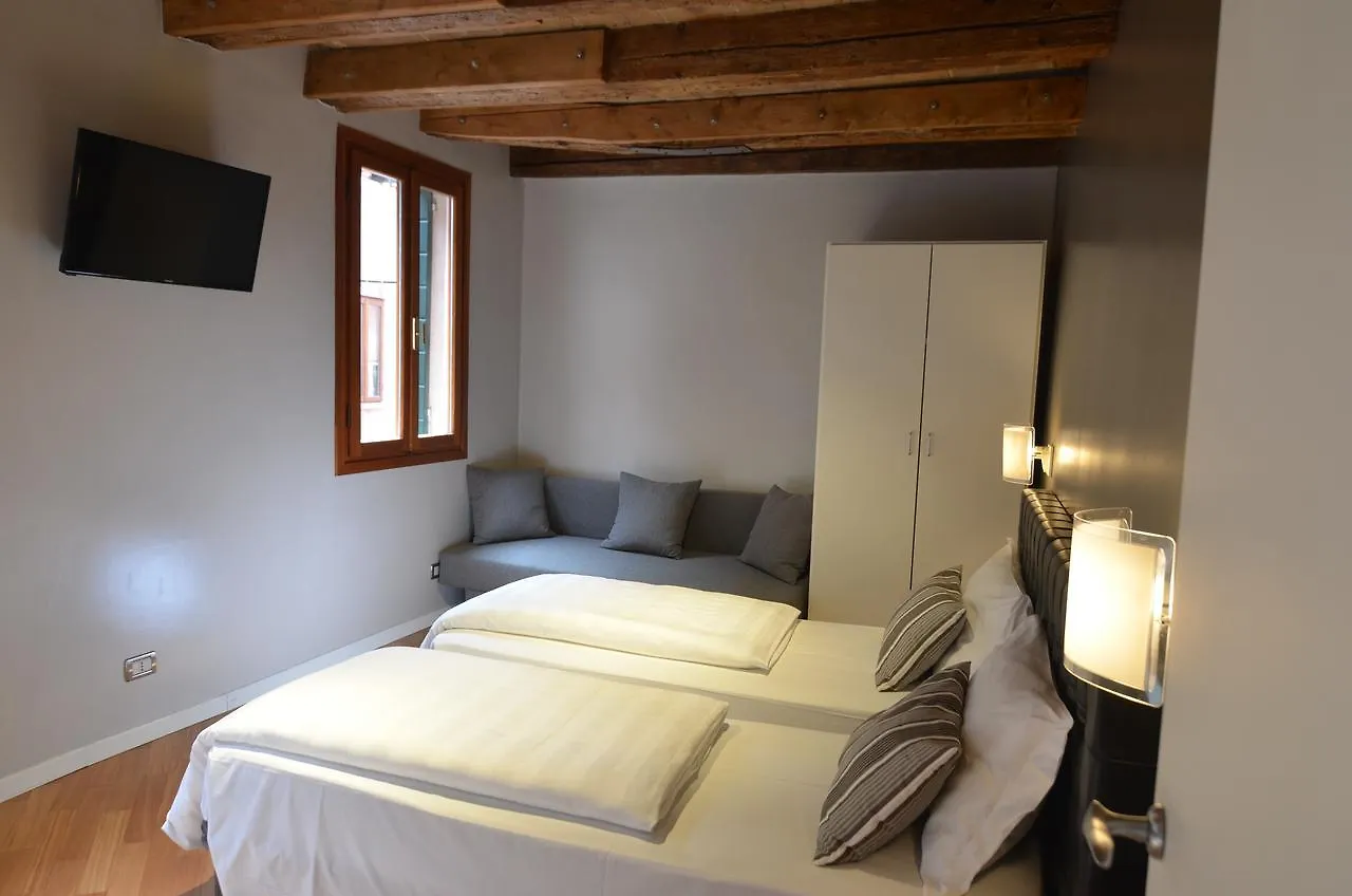 Tiepolo Charme Houses contacts