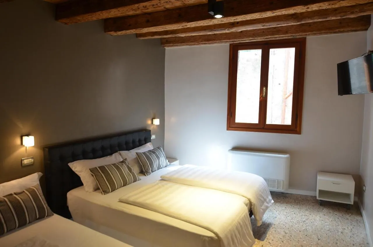 Tiepolo Charme Houses Венеция Италия